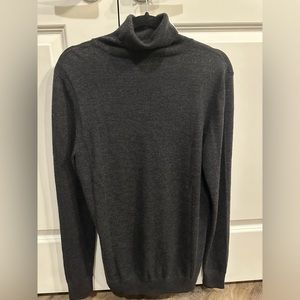 $98 Express Men's 100% Merino Wool Turtleneck Sweater Small S - Gray